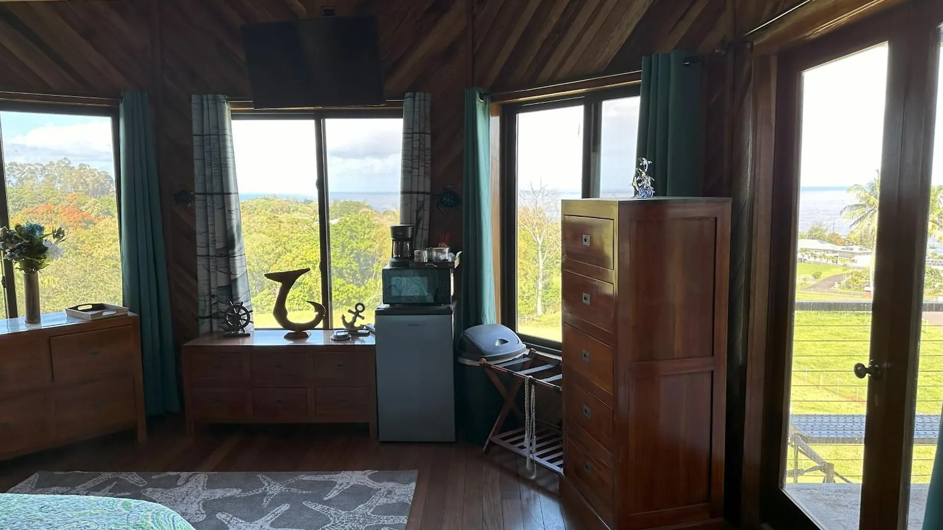 住宿加早餐酒店 Hawaii Magic Skies Farmstay Paukaa