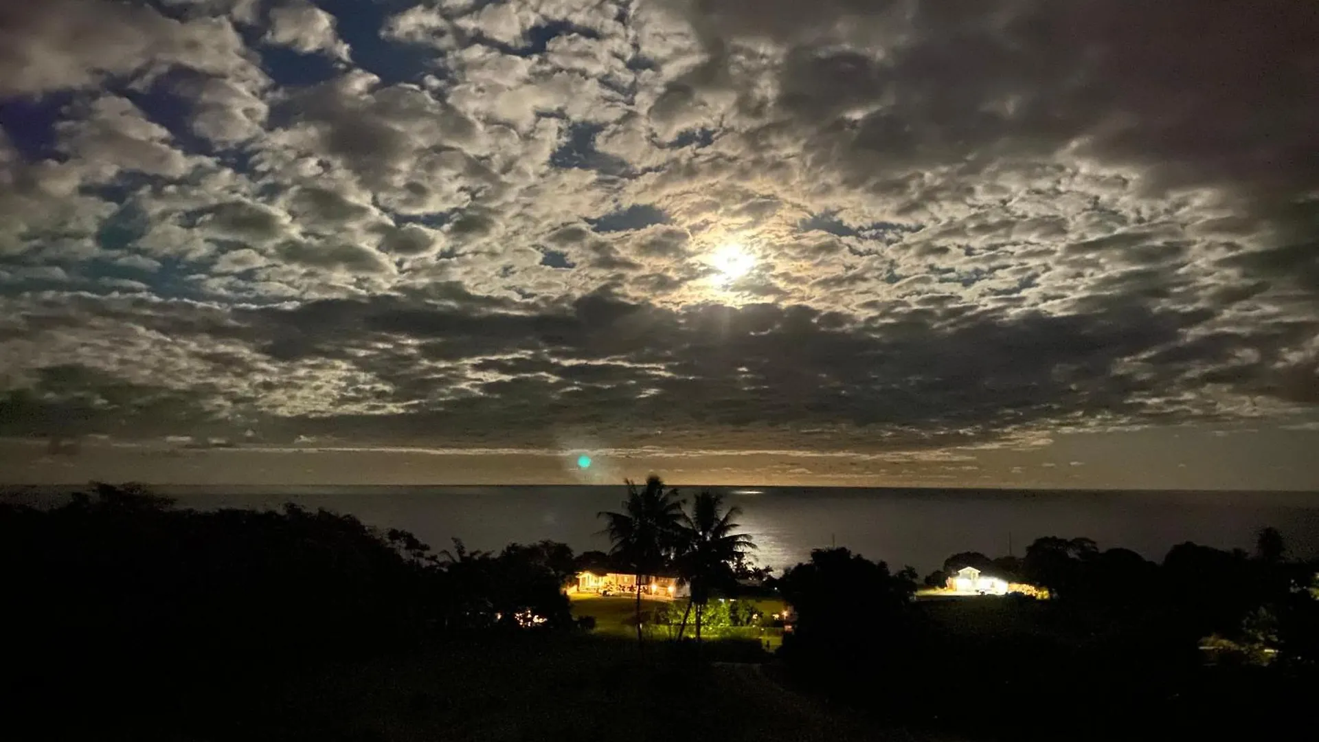 Hawaii Magic Skies Farmstay Paukaa