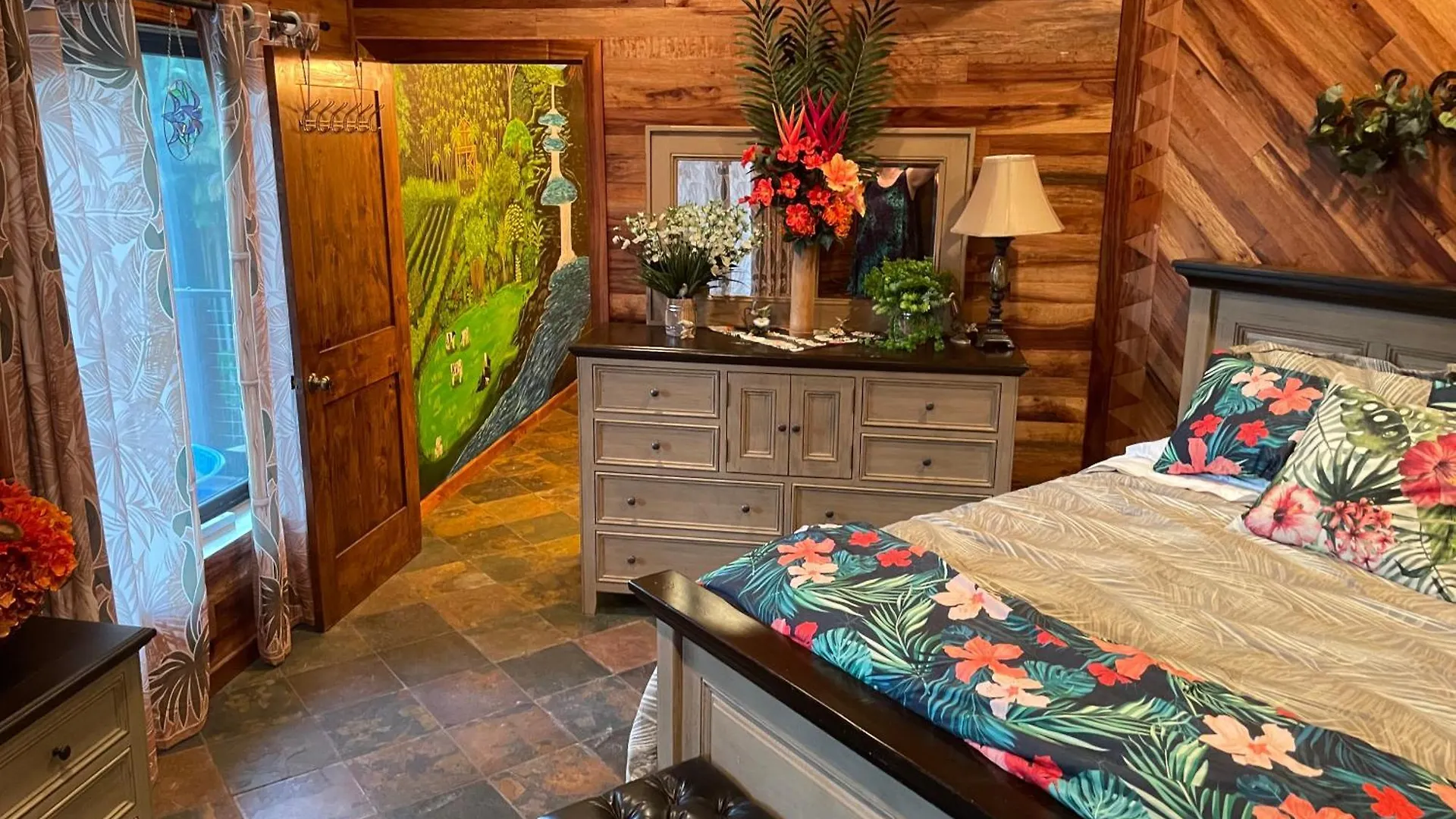 Hawaii Magic Skies Farmstay Paukaa Bed & Breakfast